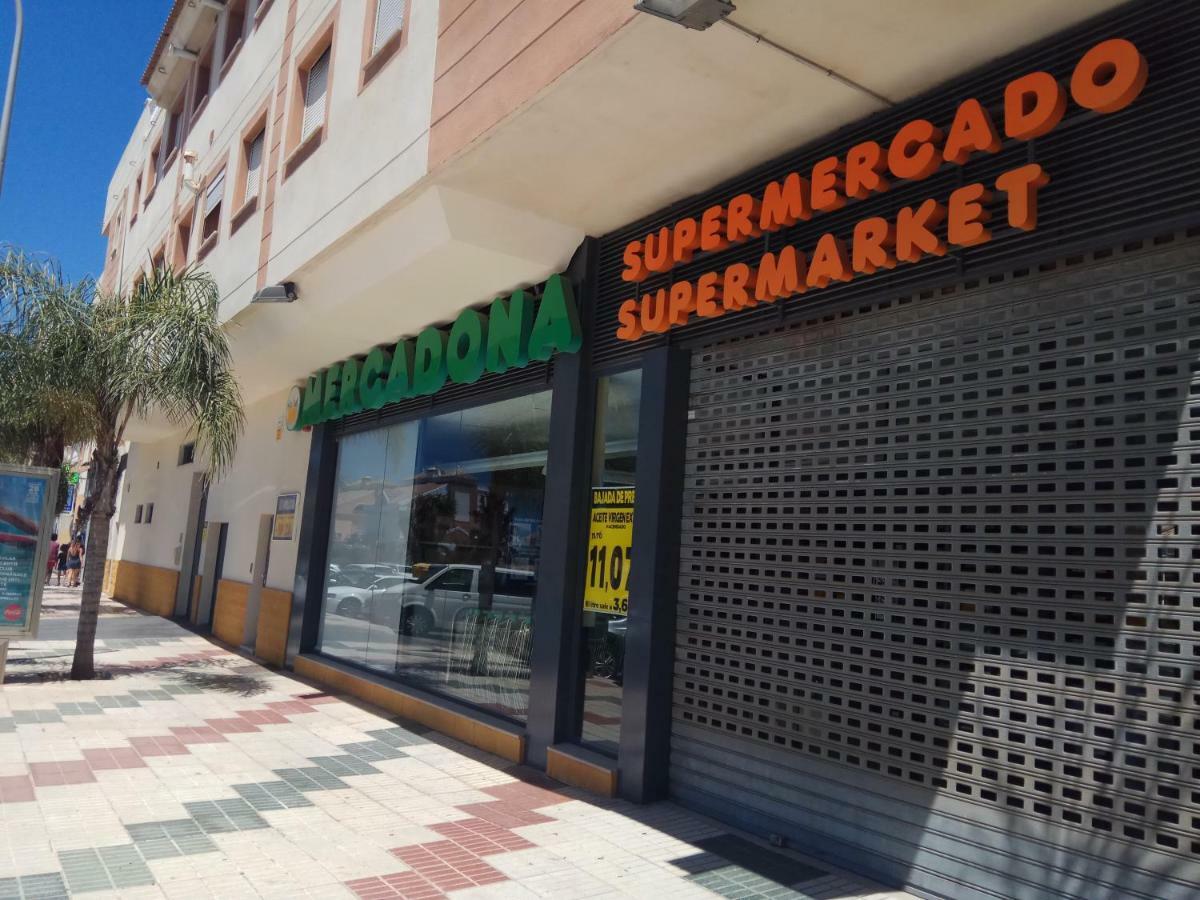 Precioso Atico En Torre De Benagalbon A 20 Metros Del Mar. Lejlighed Eksteriør billede
